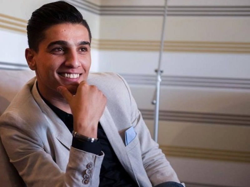 فيديو محمد عساف يغني آه يا دنيا فهل تفوق على بوسي؟
